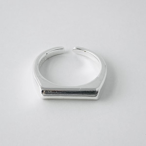 Round Bar Signet Ring #075