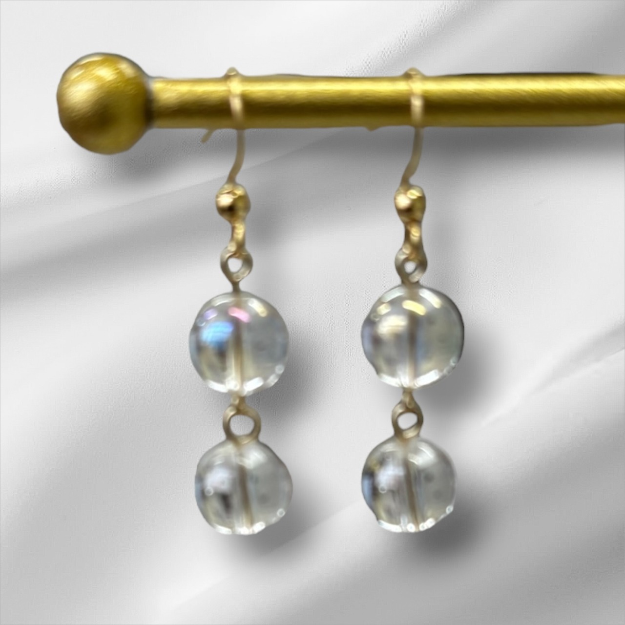 4月誕生石ピアス（水晶）