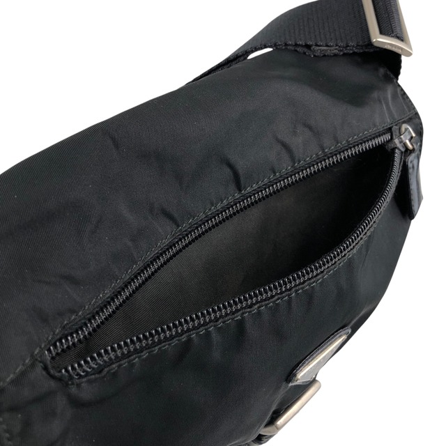 PRADA プラダ ショルダーバッグ ブラック トライアングルロゴ フロントバックル ナイロン vintage ヴィンテージ オールド dh6ap8