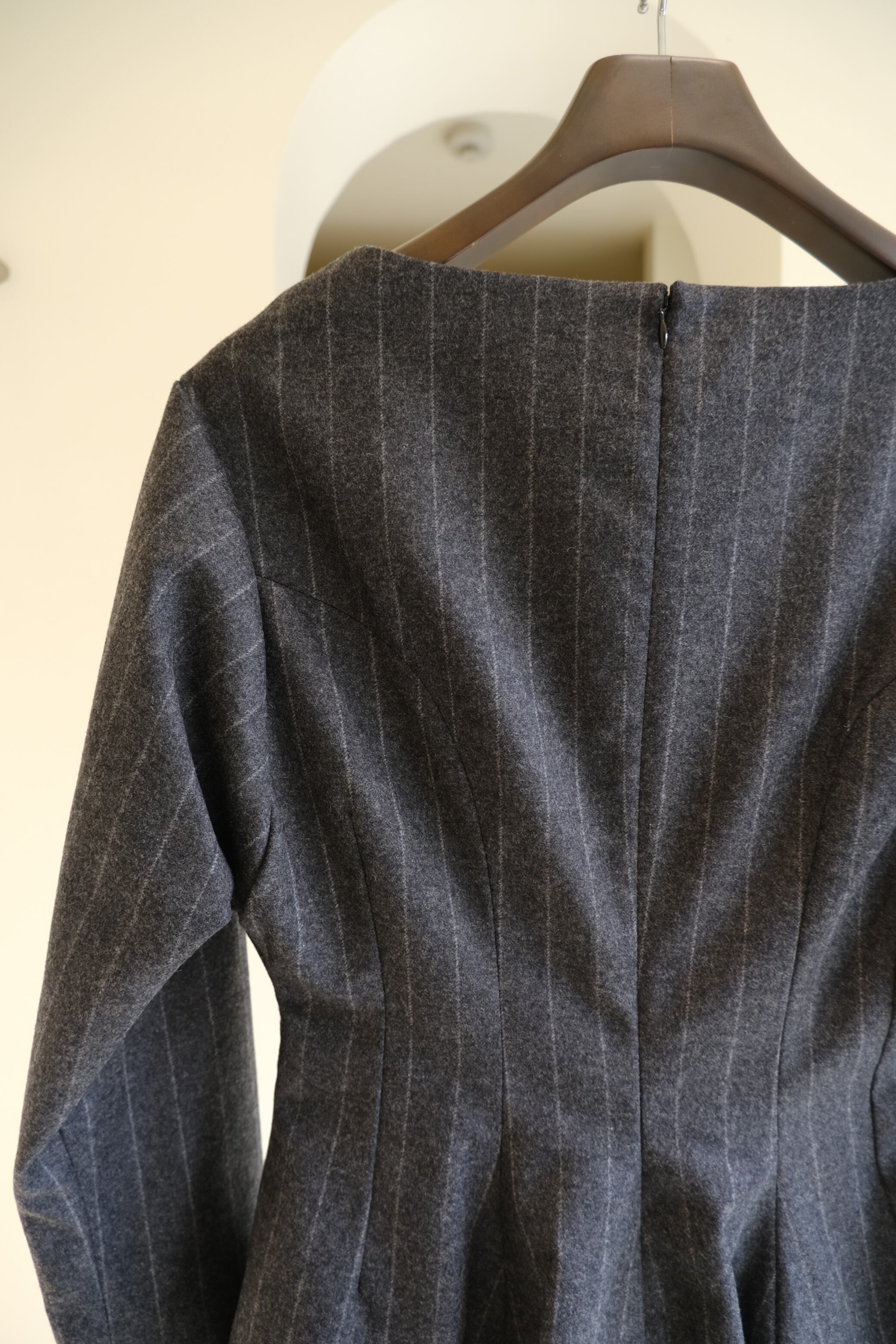 KAYLE】WOOL CASHMERE PEPLUM BLOUSE | theour