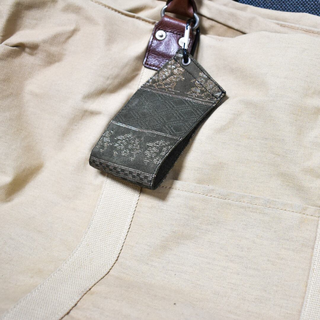 帯 カップスリーブ コーヒースリーブ リメイク 日本製 オフホワイト 花柄 菊 - cup sleeve