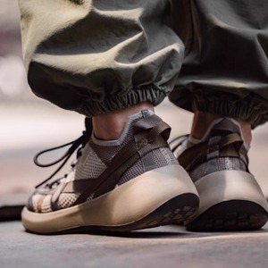 フライニットランニングカジュアル  S0025