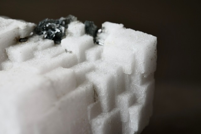 ブルガリア産蛍光カルサイト Fluorescence Calcite / Quartz 1072