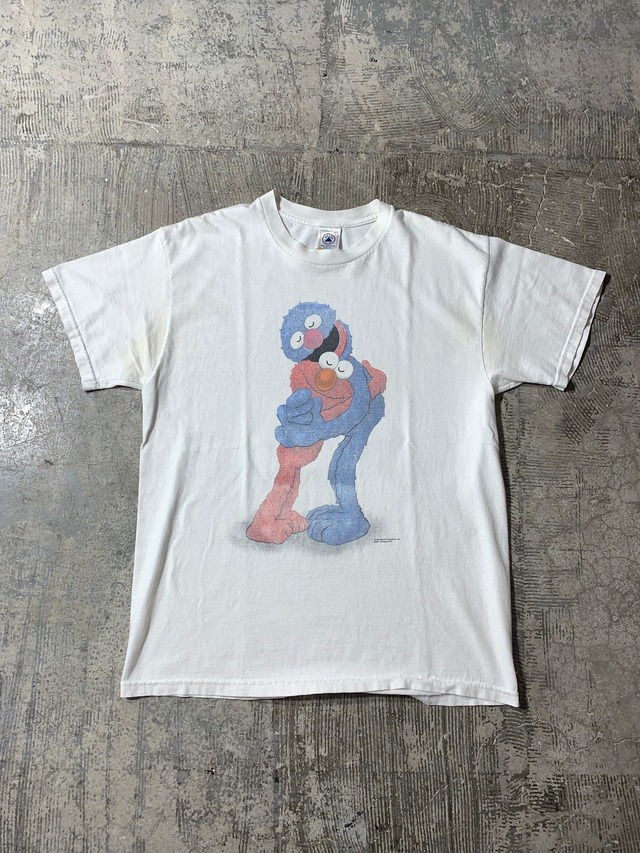 90's~made in usa DELTA pro weight  " Sesami Street " t-shirt