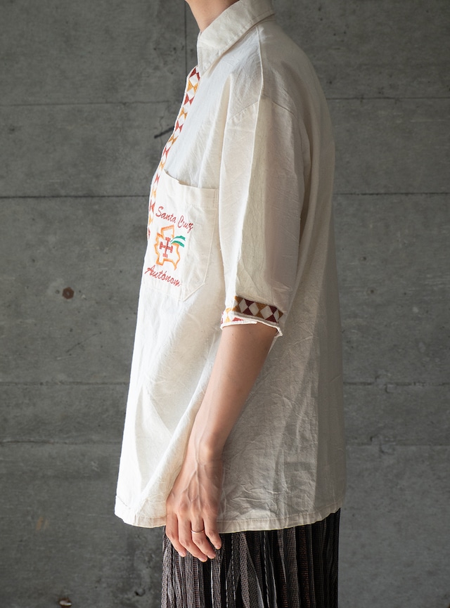 "Sirari Creaciones" used Embroidery shirt