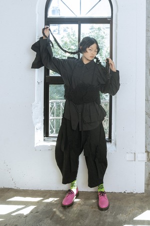 FULLY EMBROIDERED FRILL PANTS col.BLACK / F2