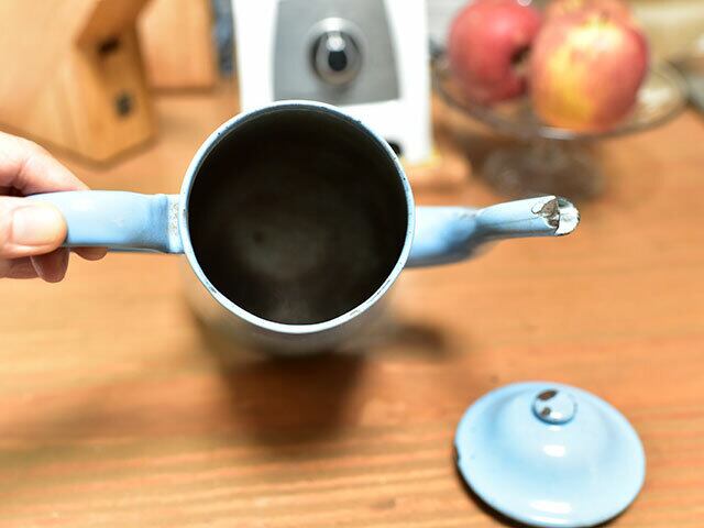 フレンチアンティーク ホーロー製水色のティーポット(B)