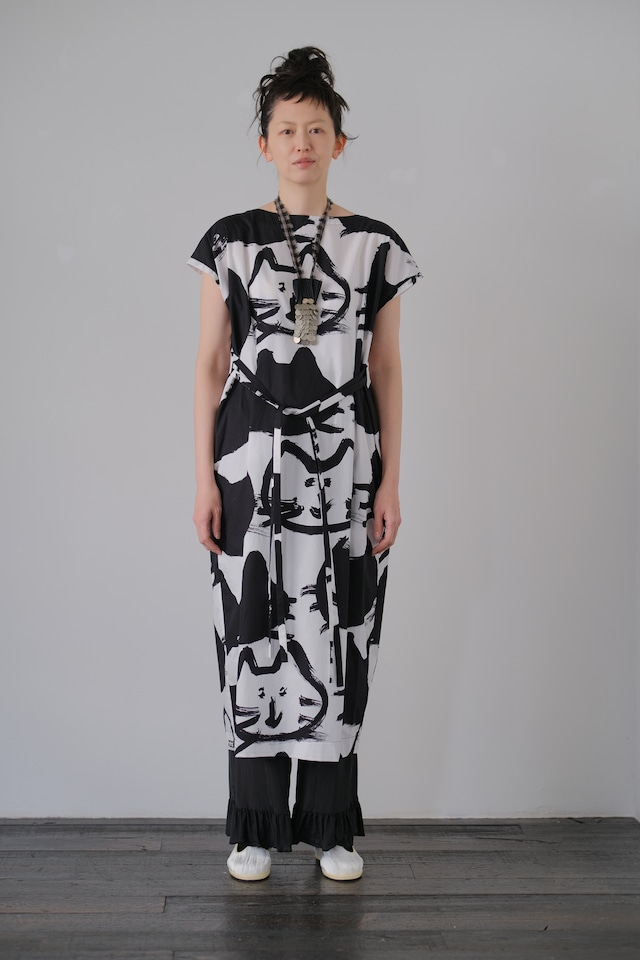 dress.56-P art printed  w- belted dress-09