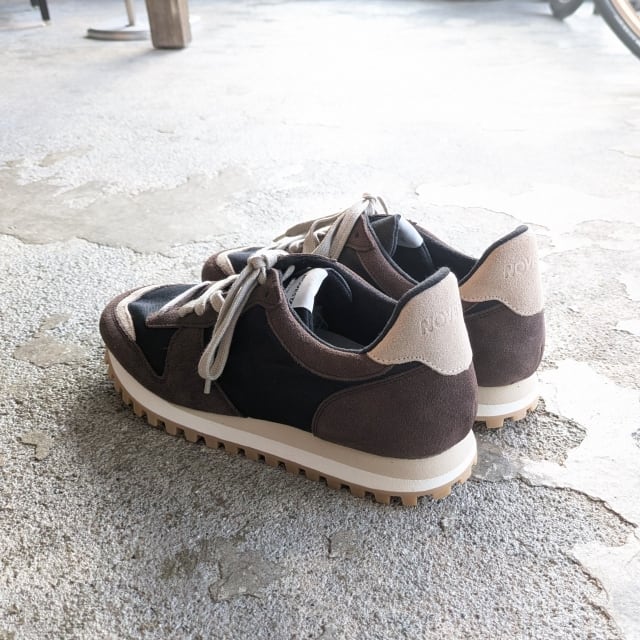 NOVESTA ノベスタ MARATHON TRAIL （Black × Praline） | C
