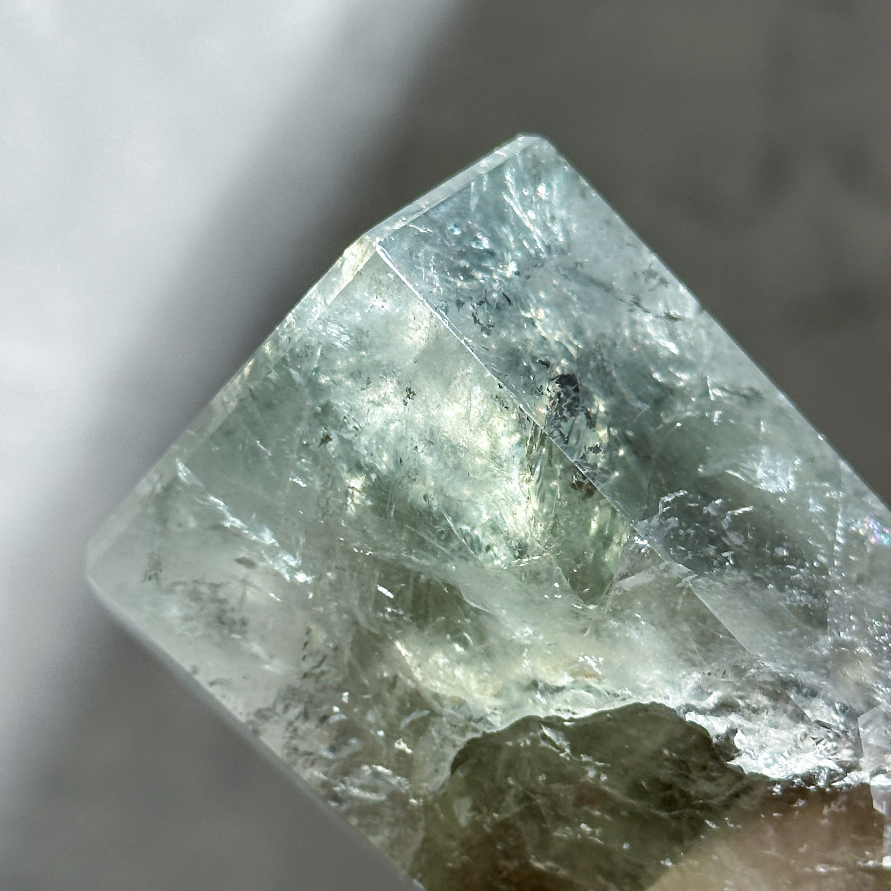 非加熱◎バイーア産グリーンアメジスト タワー15◇Green Amethyst