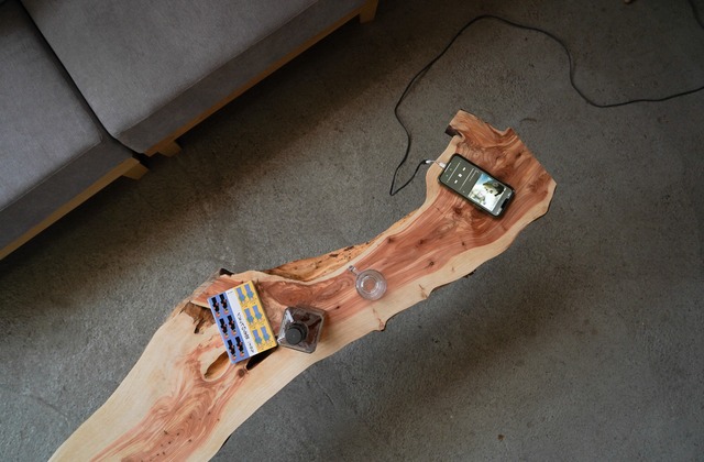 伊吹の一枚板 ローテーブル