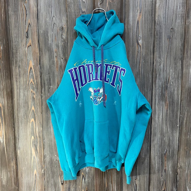 ［used］HORNETS design hoodie