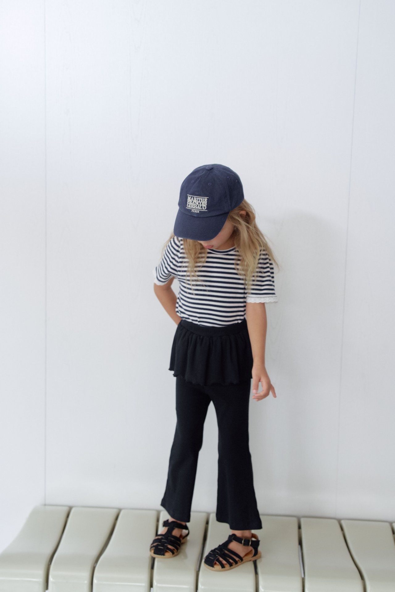 [MOMOANN] Chic Boots-cut Pants / [모모앤] 시크부츠컷