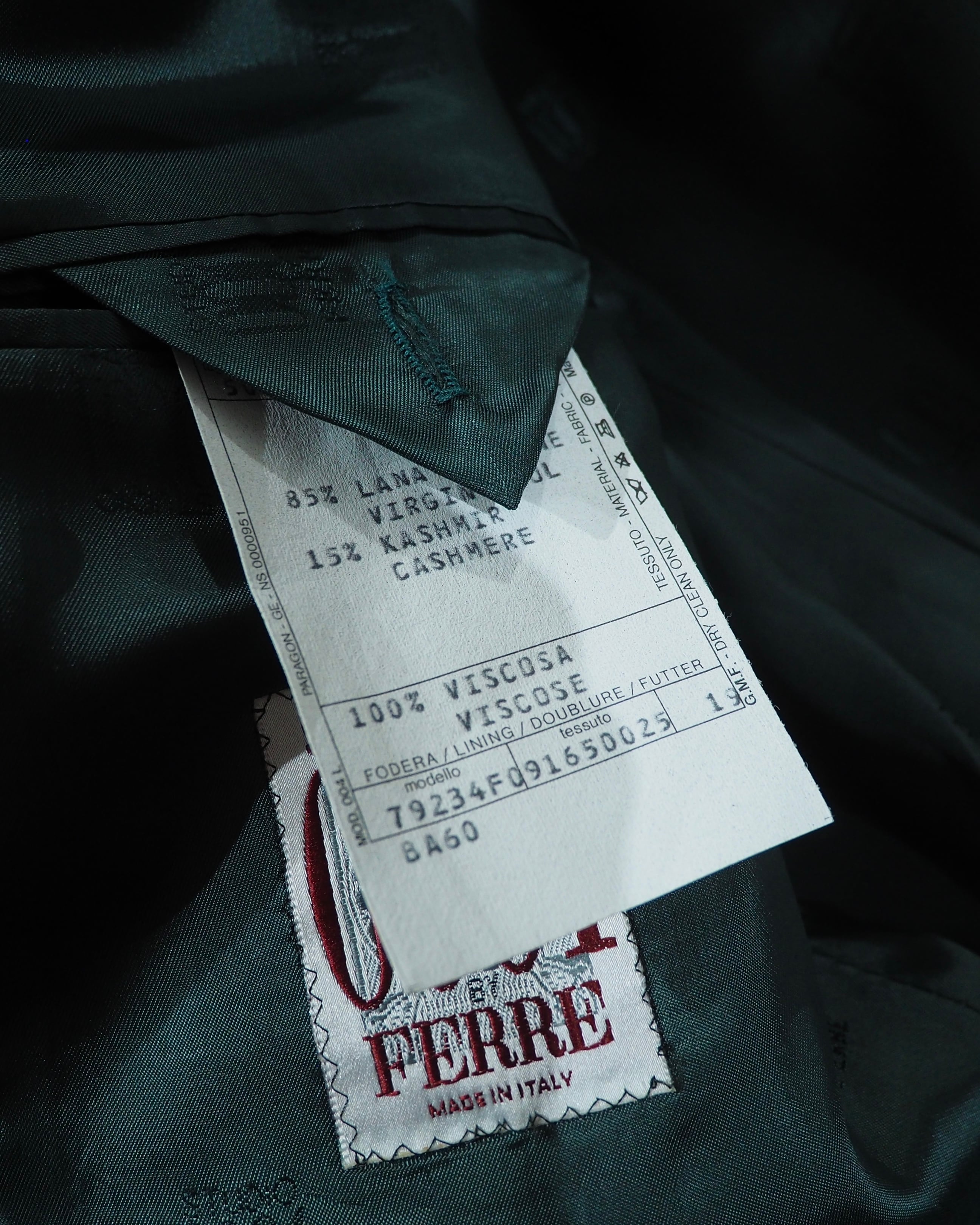 " Made in Italy - STUDIO FERRE " Beautiful Light Green Color Vintage Cashmere Mix Tailored Jacket