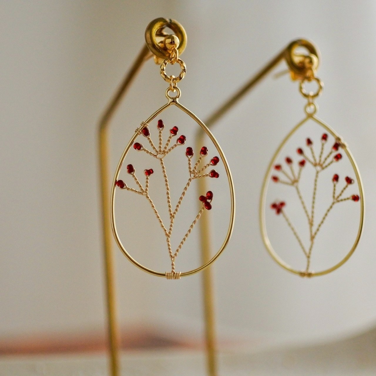 1,2月限定カラー「ざくろシリーズ」ひより　小枝耳飾り　ワイヤーアクセサリー