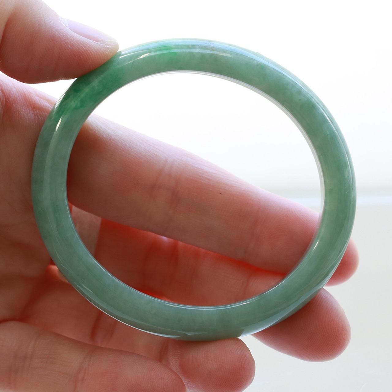 【内径 約53mmx48mm 】楕円形 バングル gui fei/ green A貨翡翠 jd_bg1211