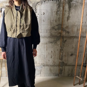 HYKE【ハイク】TYPE L-2A CROPPED TOP  (17374 /KHAKI SIZE:FREE).