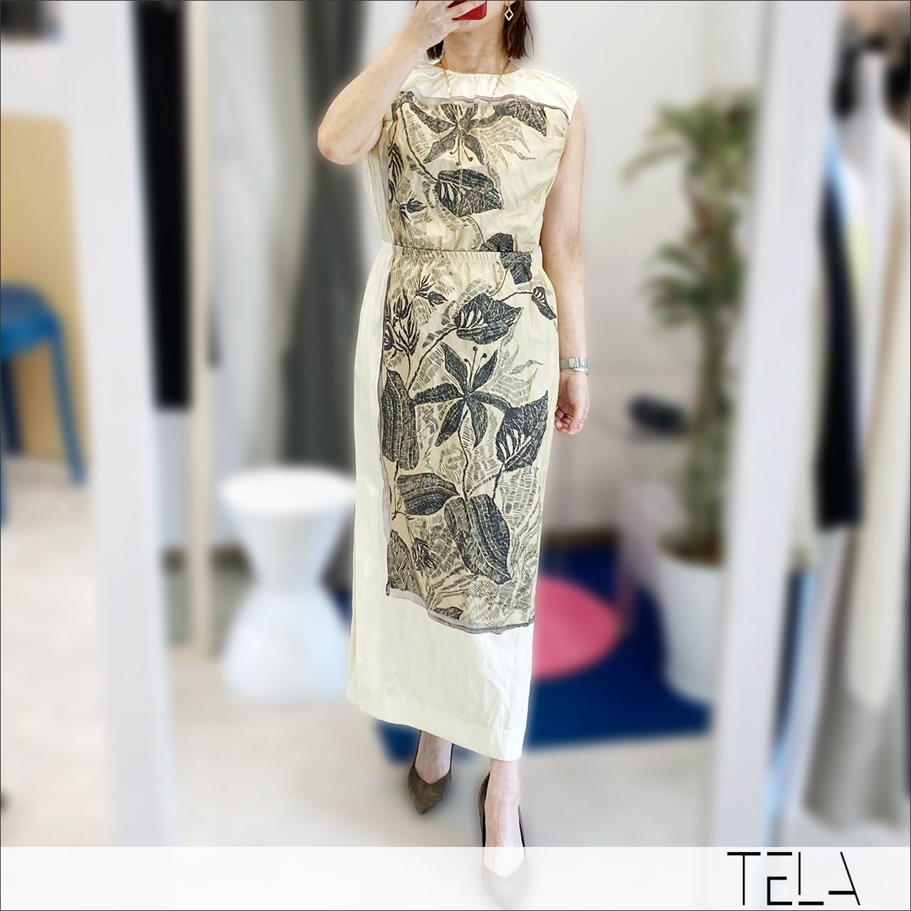 TELA フラワープリントシャーリングウエストワンピース EMMA BEIGE