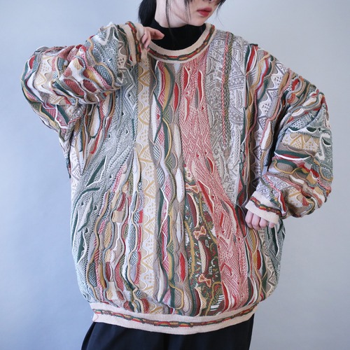 psychedelic coloring "3D" knitting pattern over silhouette sweater