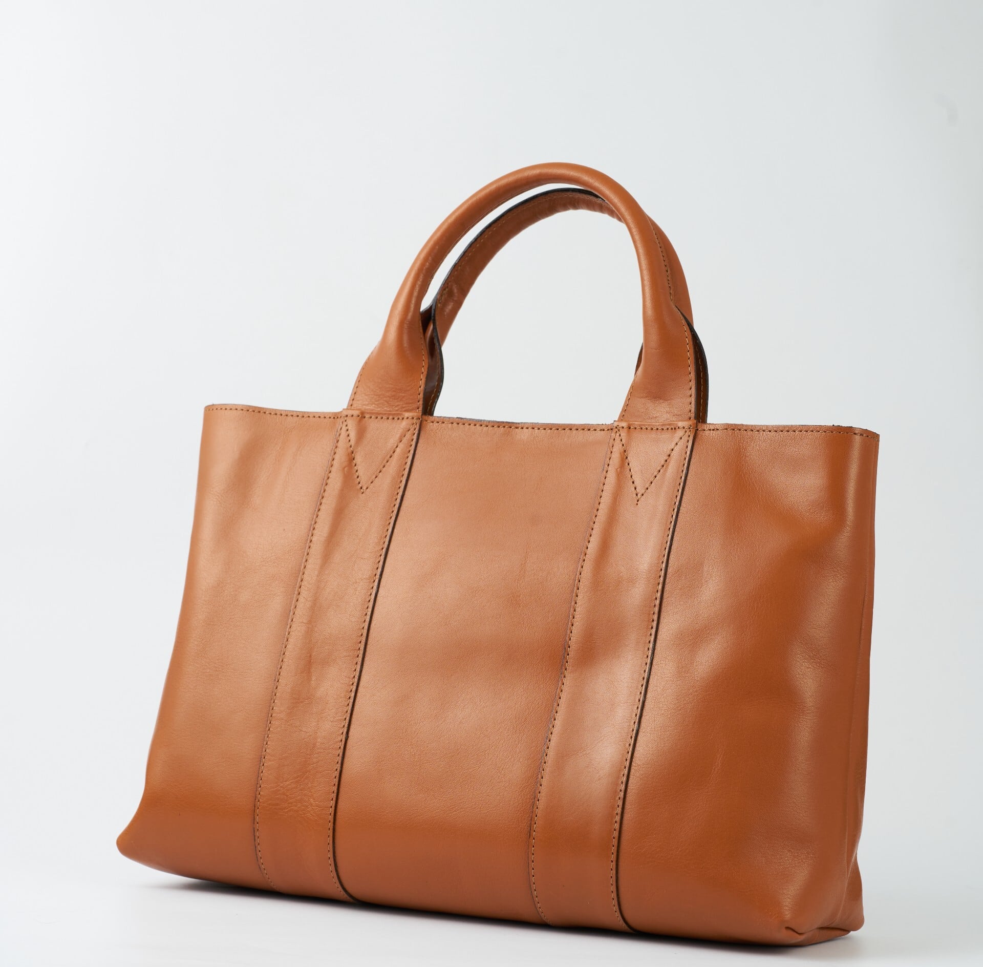 rena -iris made in japan】【日本製】軽量☆牛革製品・ヌメ革製