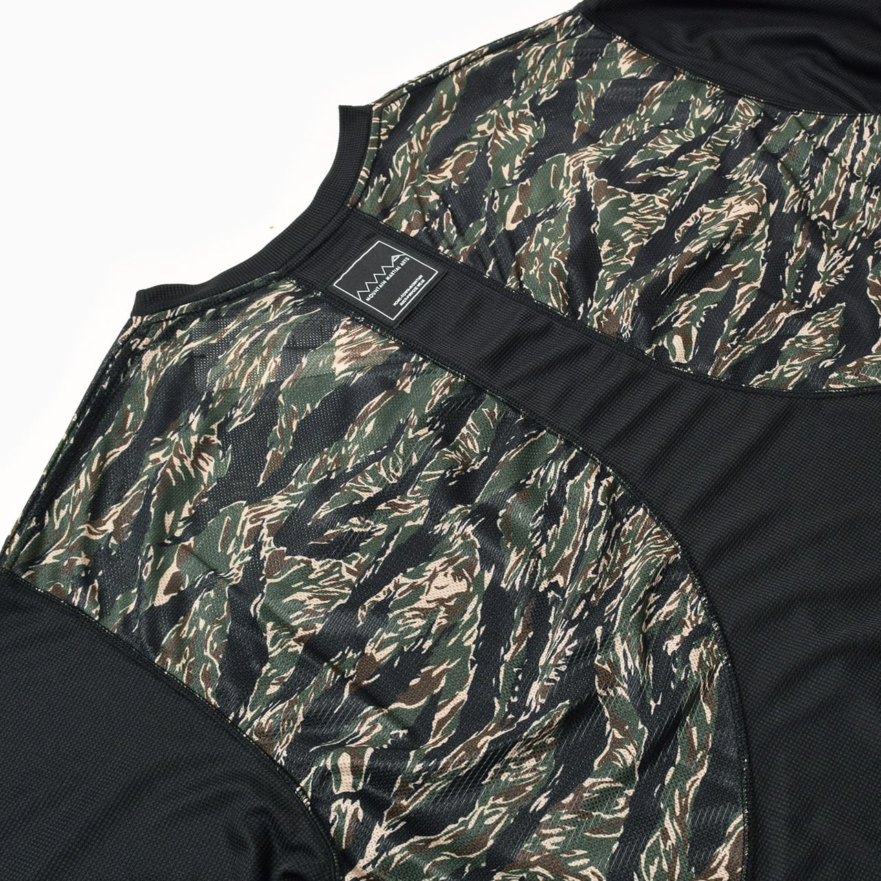 MMA(MOUNTAIN MARTIAL ATRTS) MMA 100MPJ Trail Tee (Black) | play
