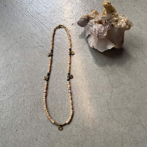 mini coco choker