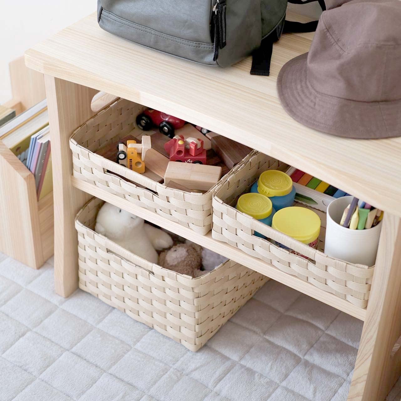 KuLuLi  - two table one shelf -