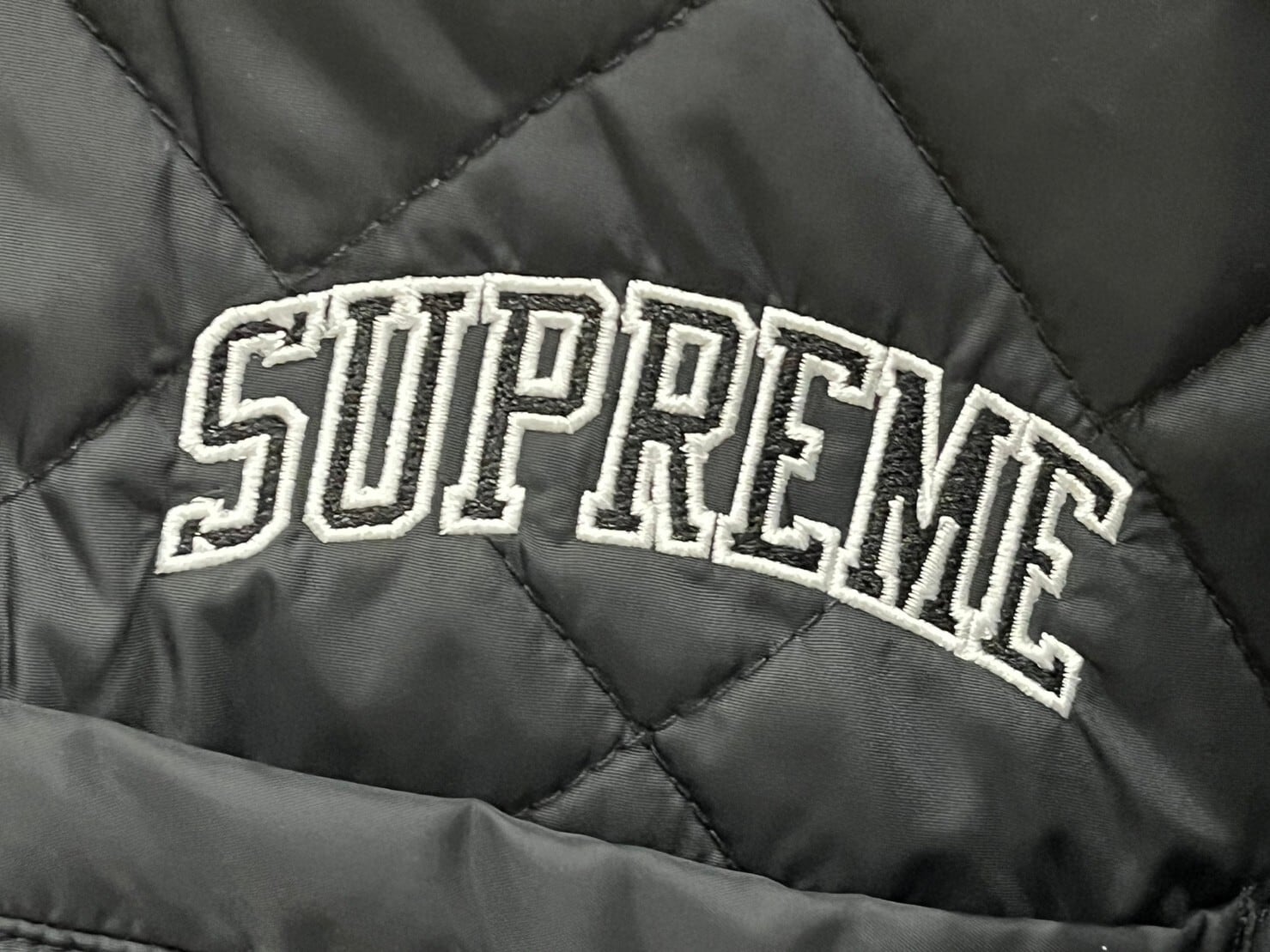 Supreme REVERSIBLE DIMENSIONS LOGO DENIM WORK JACKET BLACK Supreme REVERSIBLE DIMENSIONS LOGO DENIM WORK JACKET BLACK