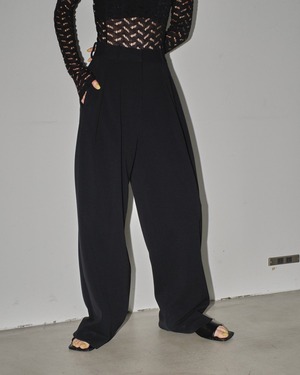 TODAYFUL　Tuck Twill Trousers　Black