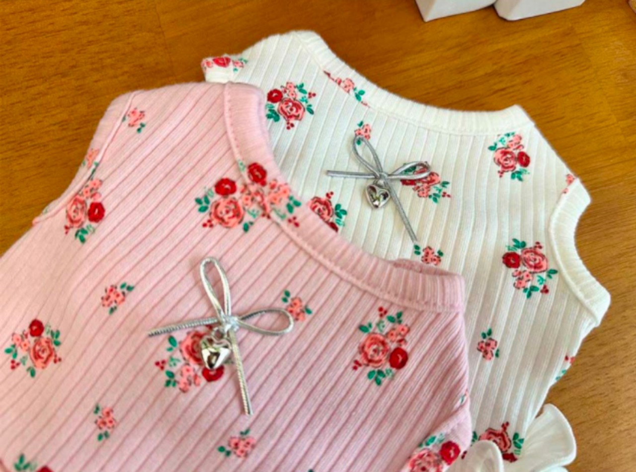 予約  【pecoramou select】 Rose Frill T-Shirt（Ivory）