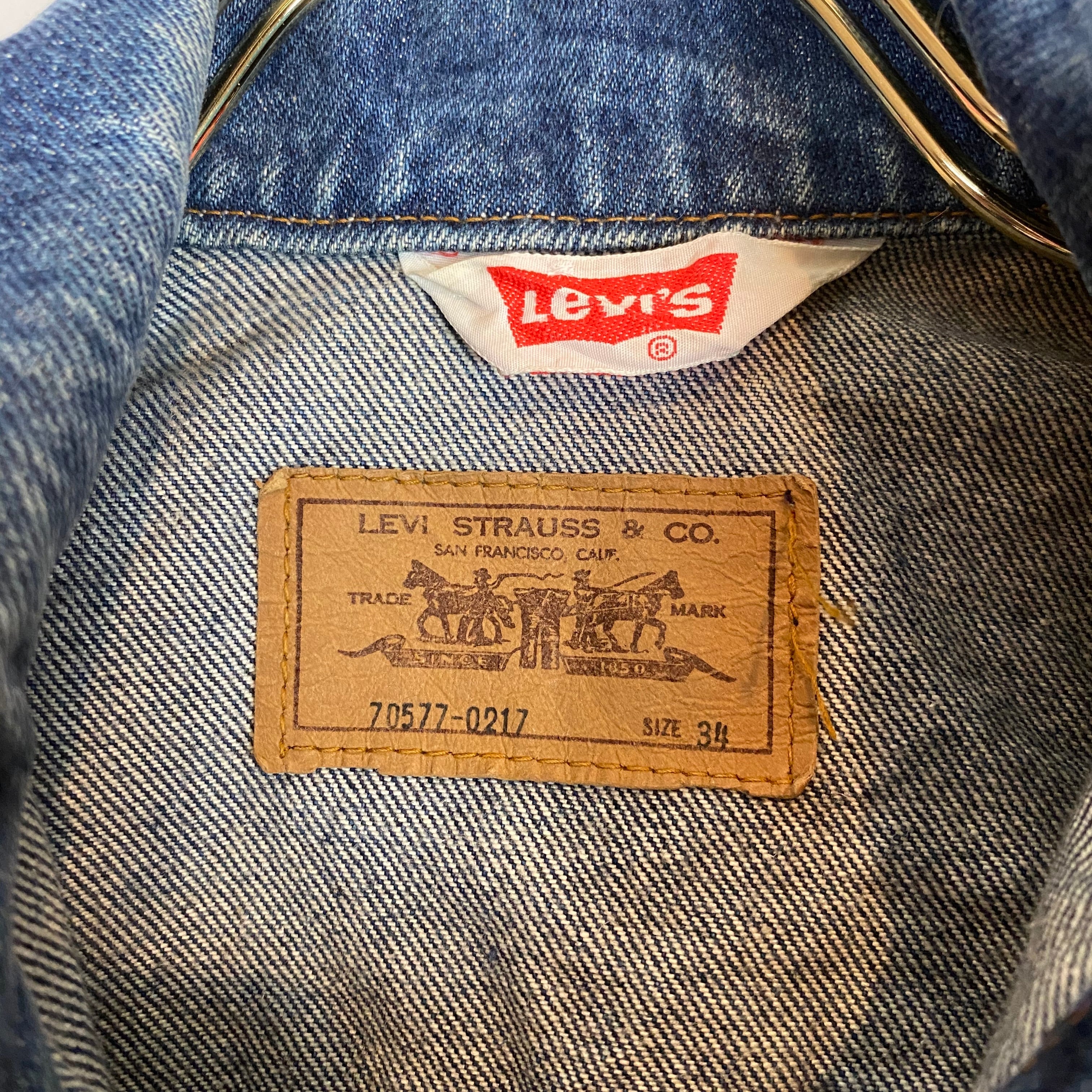 ◼︎70s vintage Levi's orange tab denim jacket from Europe