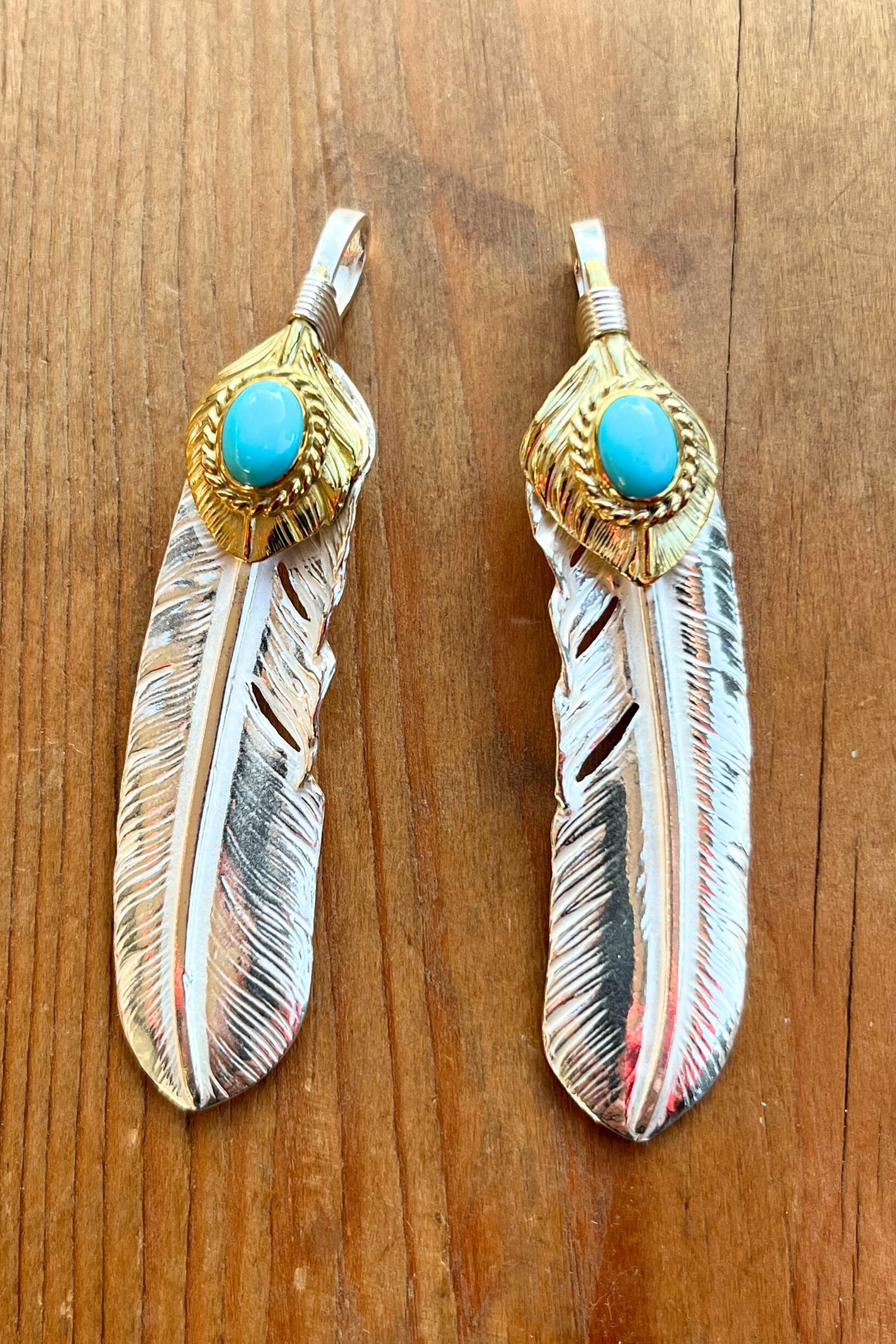 上金金縄ターコイズ付き特大フェザー（金の部分は真鍮）