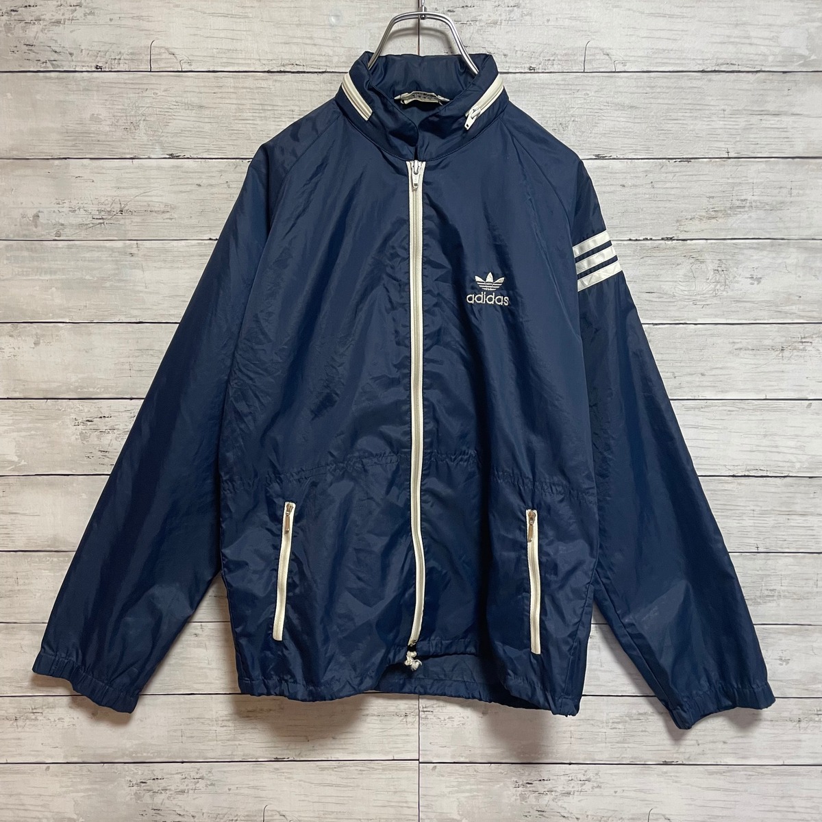 adidas】アディダス ワンポイント刺繍ロゴ ナイロンジャケット フード 