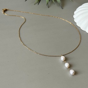 **パールの3連ネックレス_Three-Perl Drop*Necklace*