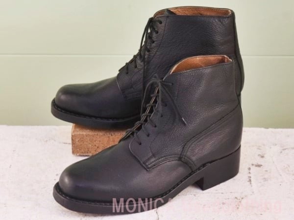 イングランド製！ Dr.Martens ドクターマーチン スチールトゥ10ホール