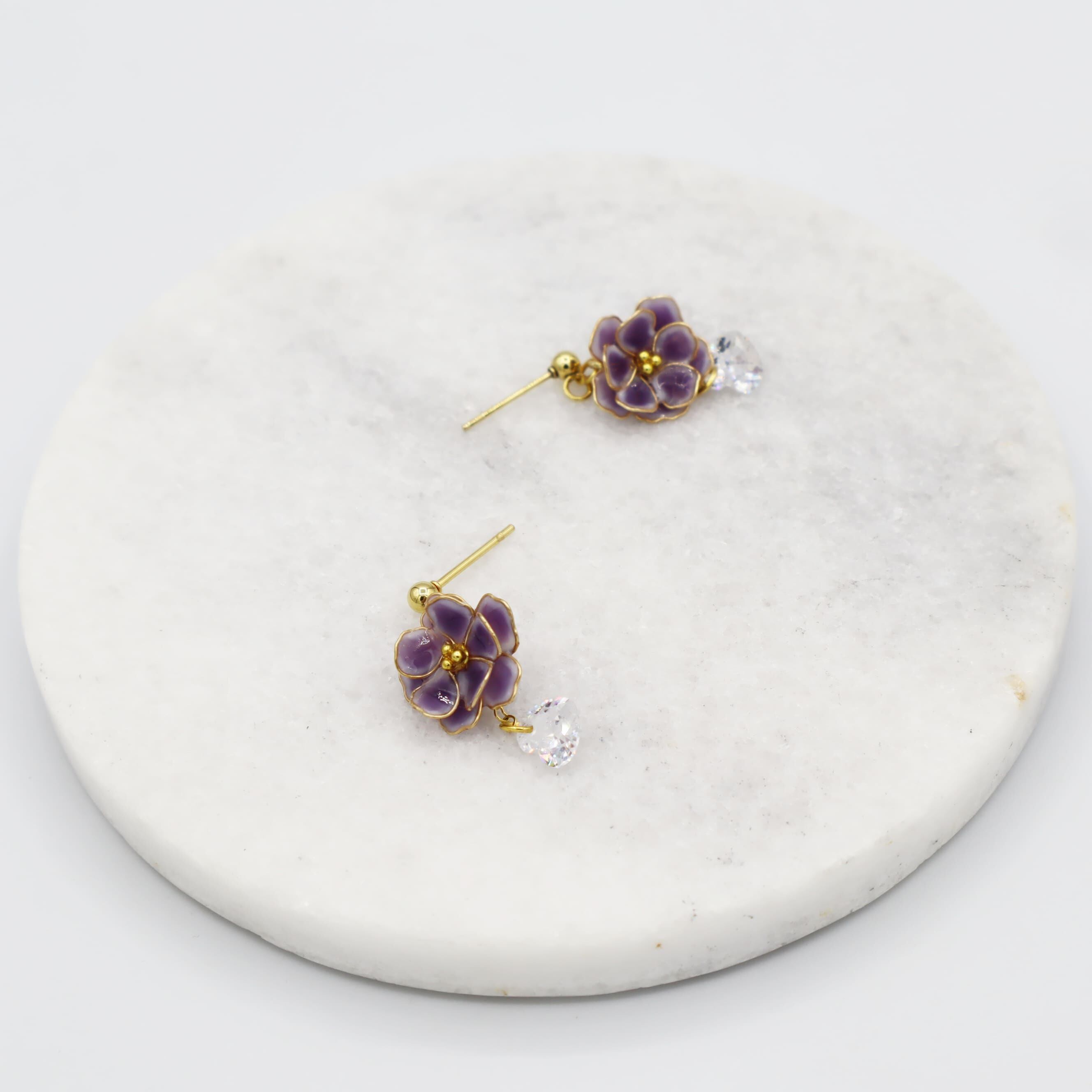 saintpauliaピアス