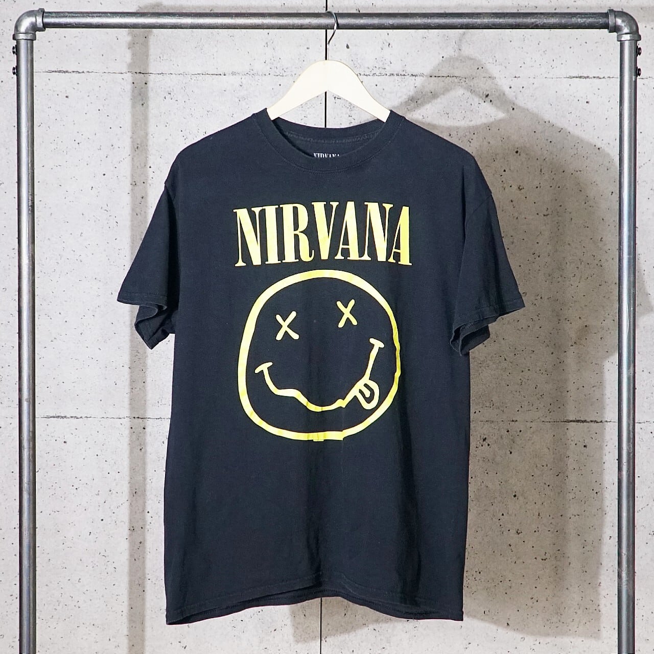 超希少　90s NIRVANA Stedmanタグ XL スマイリーフェイス 超希少 90s NIRVANA Stedmanタグ XL スマイリーフェイス - メルカリ
