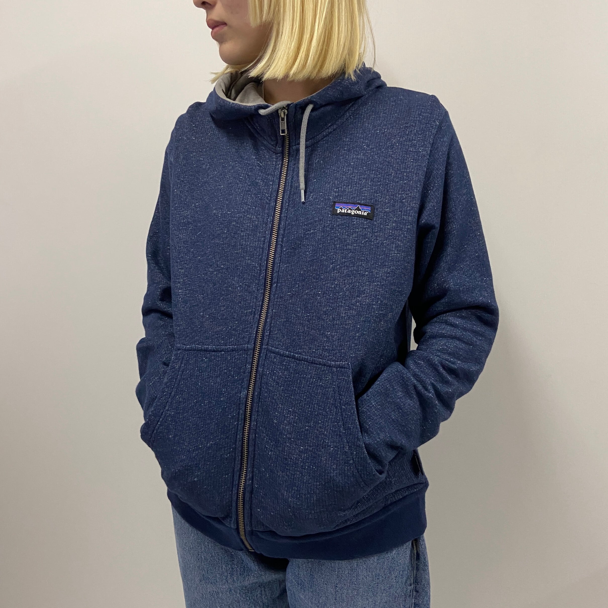 Patagonia パタゴニア ワンポイントロゴ フルジップ リブ スウェットパーカー メンズs 古着 ネイビー 紺 パーカー Cave 古着屋 公式 古着通販サイト