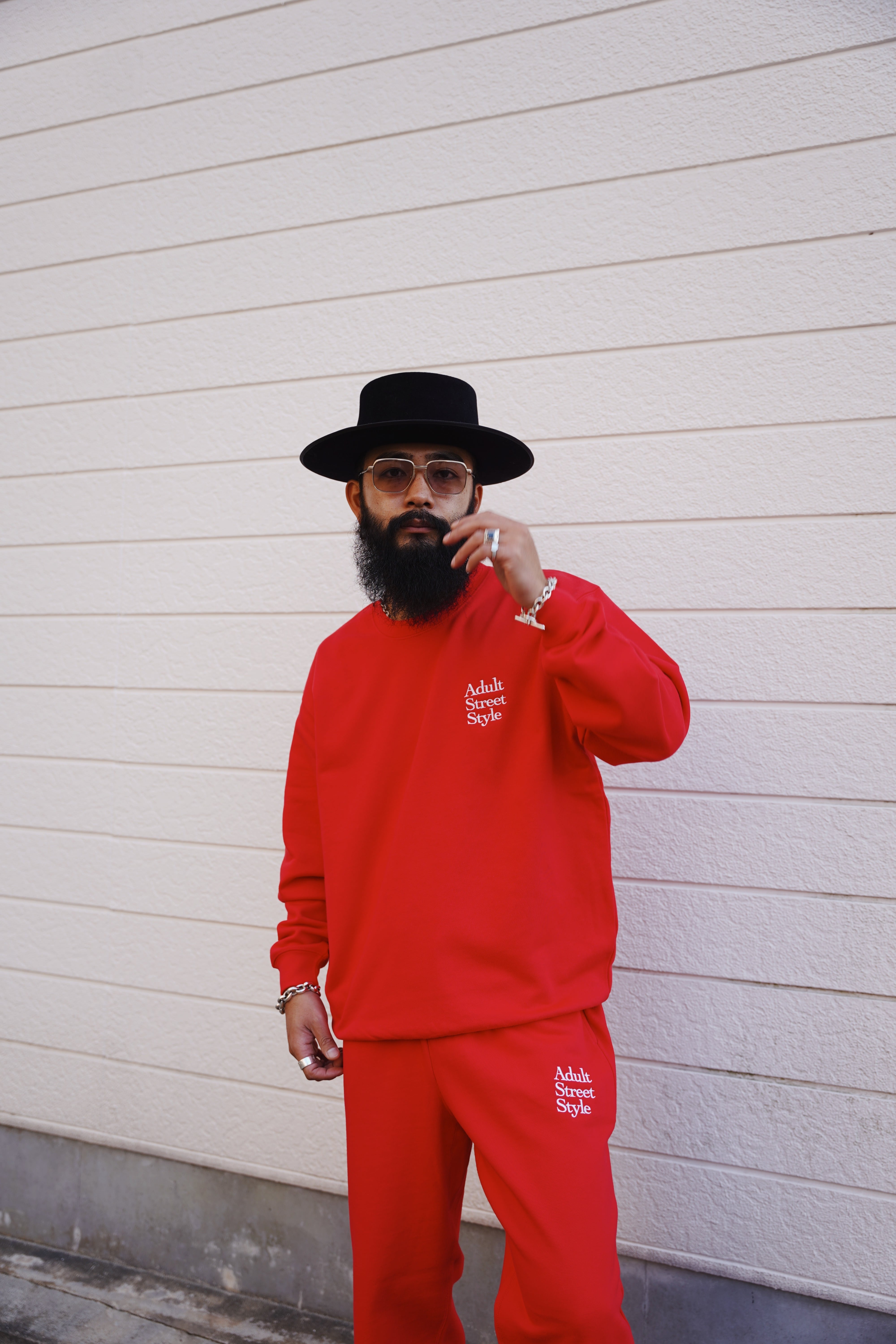 Mine&Mom. マイン&マム　トレーナー・パンツセットアップ MM ASS TEAM SWEAT SETUP RED | BEARD ROOM