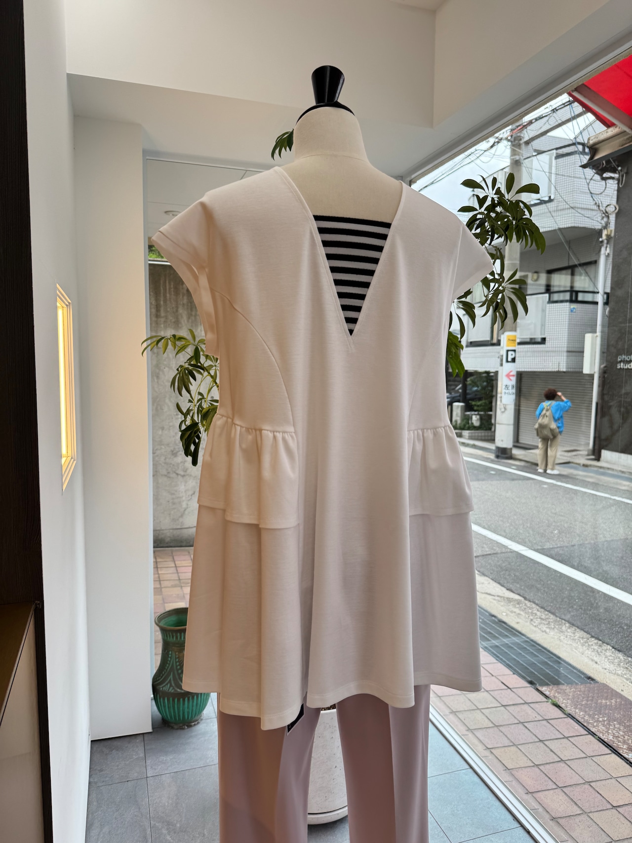 ボーダーズアットバルコニー　バックボーダーTEE 2色展開