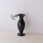 ブラックな石の花瓶