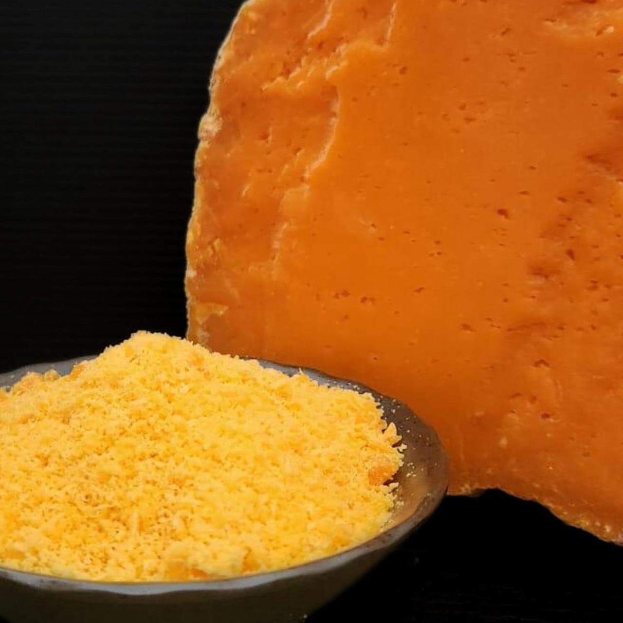 フランス産 グラスフェッド ミモレット粉チーズ 22ヶ月熟成 1kg 業務用｜ 注文ごとに削りた・セルロース不使用・無添加  French Grassfed Mimolette Cheese Powder 22 Months Aged 1kg | Whole & Bulk