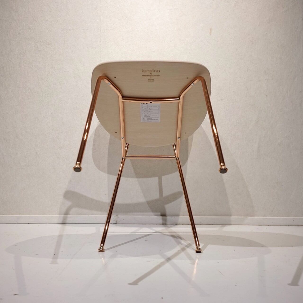 【値下げ】21000円infiniti TONDINA CHAIR アスプルンド ダイニングチェア ASPLUND(アスプルンド)で取り扱われているブランド”infinity