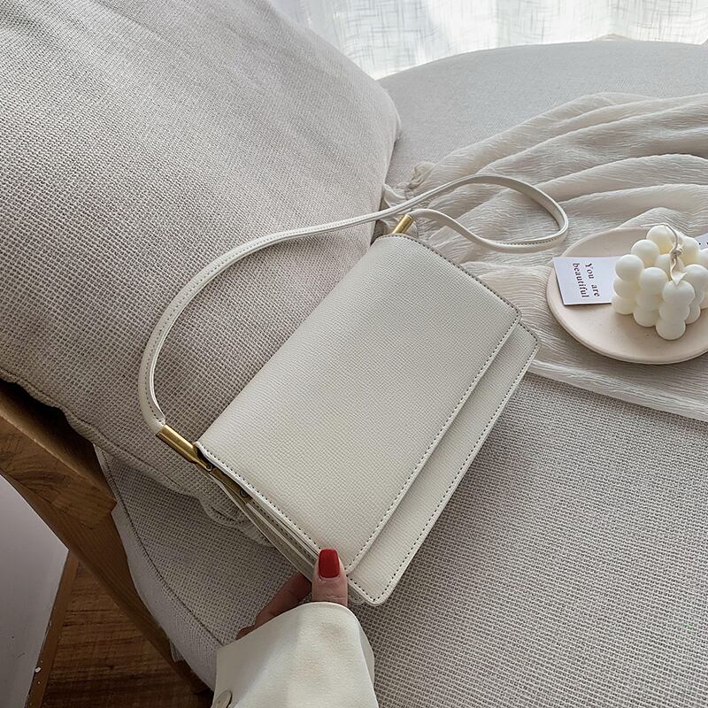 insスーパーファイアバッグ女性2020夏の新しいトレンディな野生のメッセンジャーバッグファッションテクスチャーショルダー小さな正方形のバッグ Tiancai_Wing_Bag7181912