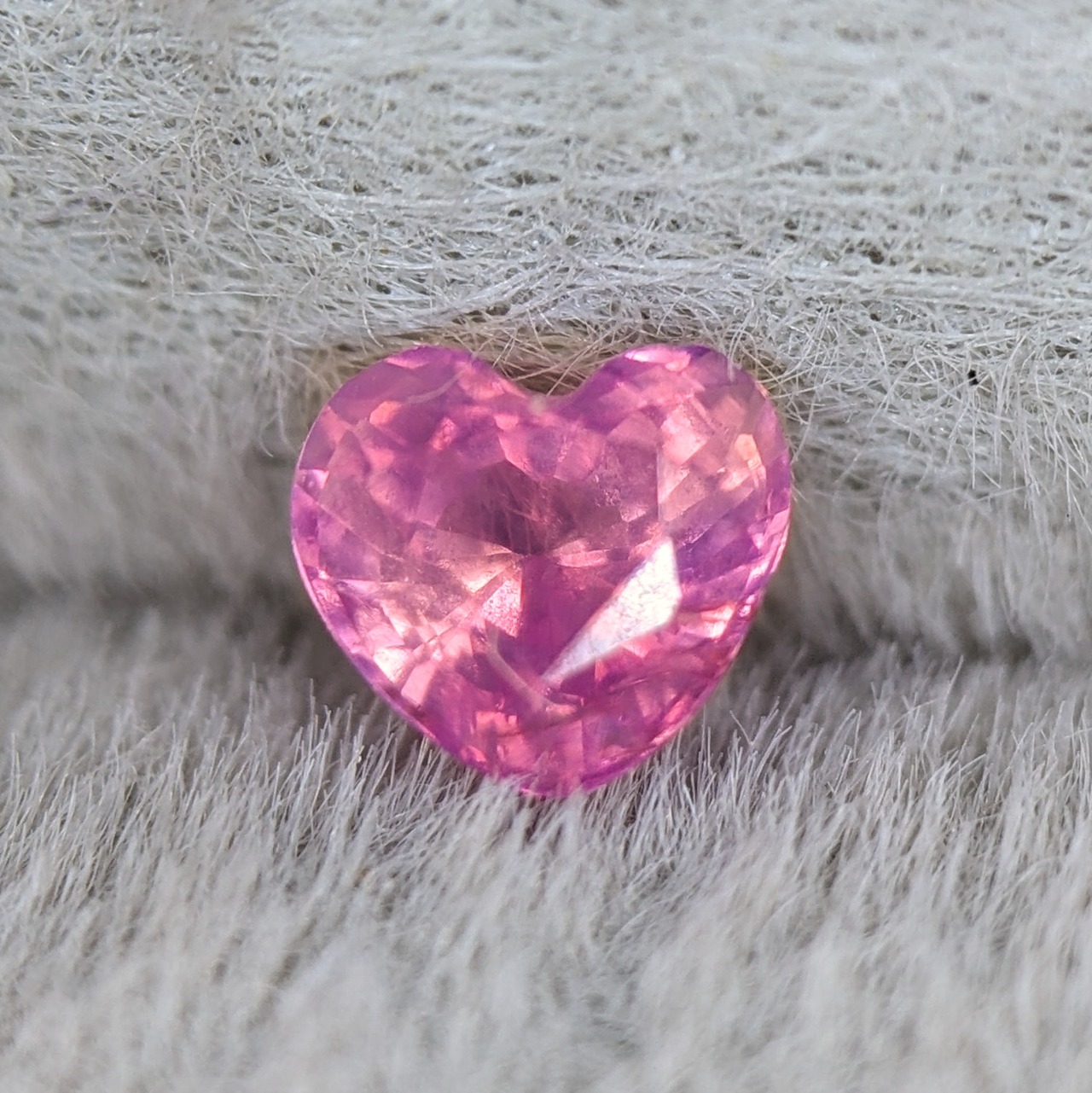 【787】ハートサファイア ベトナム産 0.20ct