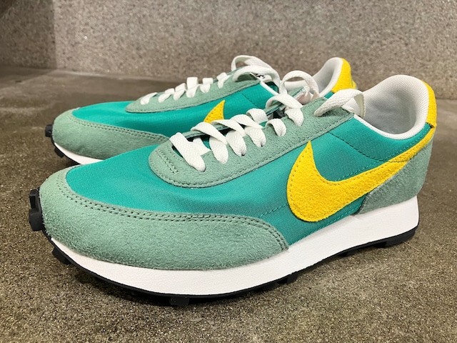 NIKE DAYBREAK SP (NEPTUNE GREEN/SPEED YELLOW)