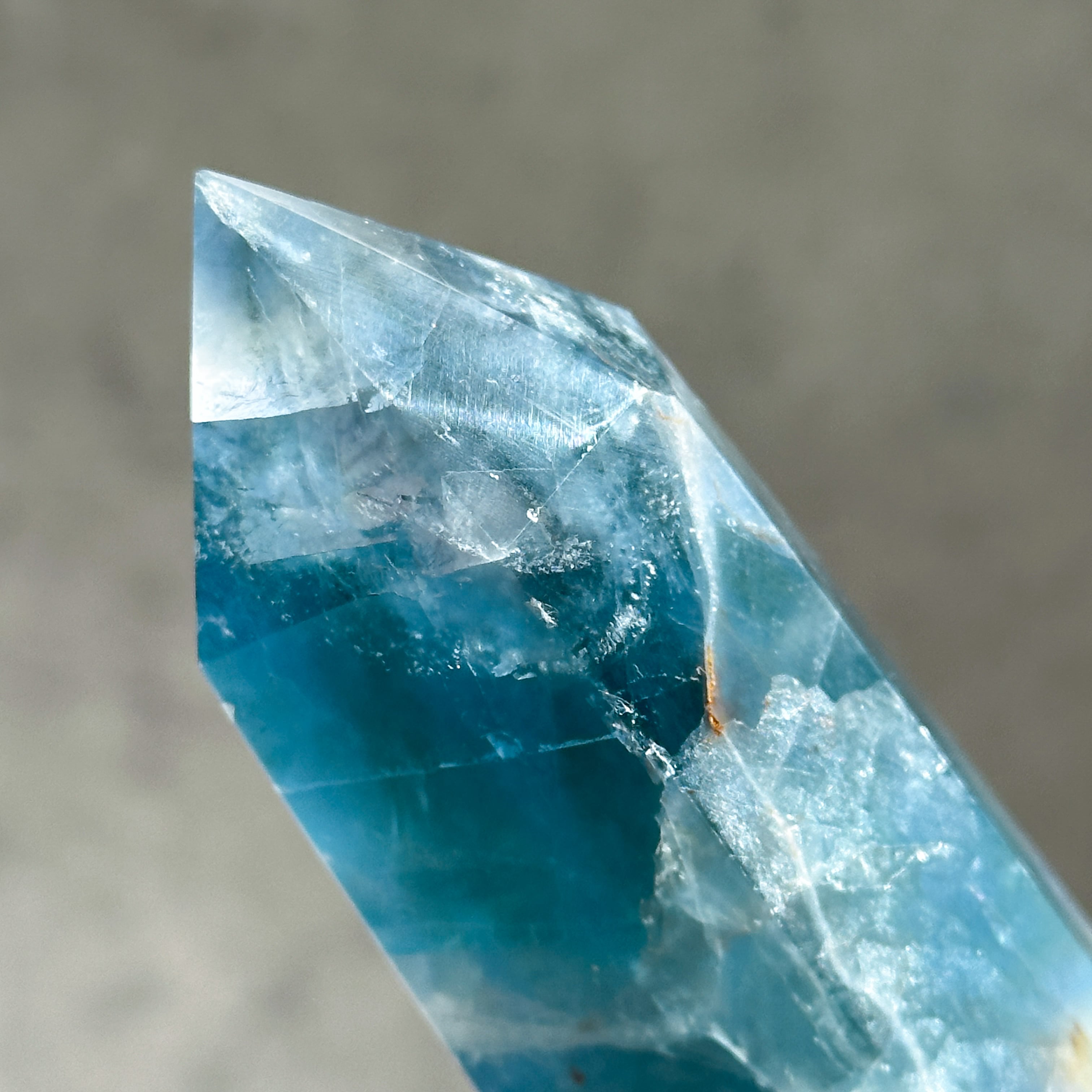 ブルーフローライト タワー型22 ◇ Fluorite ◇天然石・パワーストーン