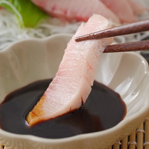 【京の濃口醤油】味露さしみ醤油  京都壬生 日の出食品 アジロソース1.8L