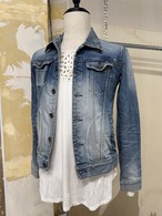 ''GOSTAR DE FUGA'' denim jacket