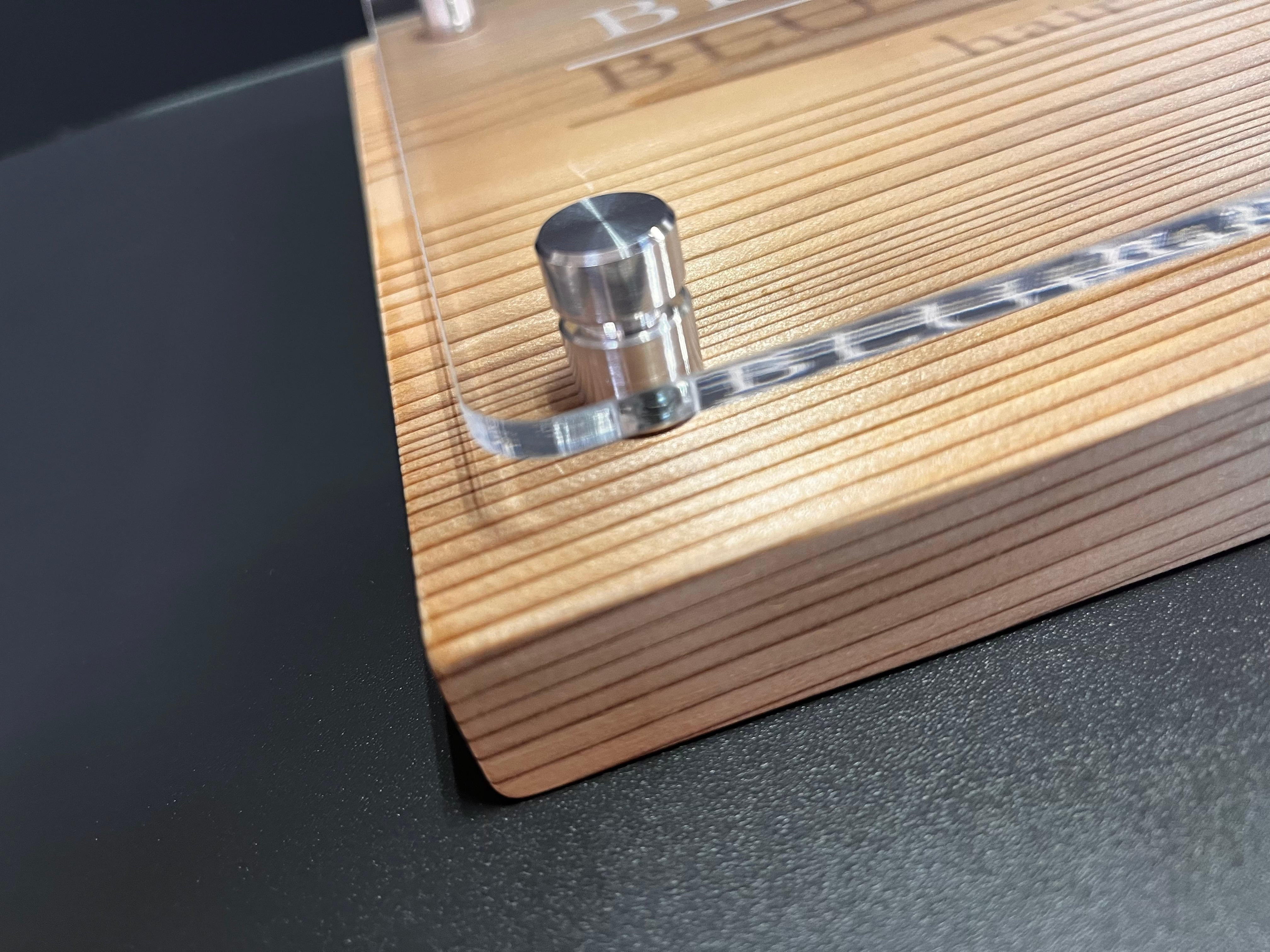 オーダーメイド 木製×アクリル看板 天然杉 レーザー彫刻 店舗サイン